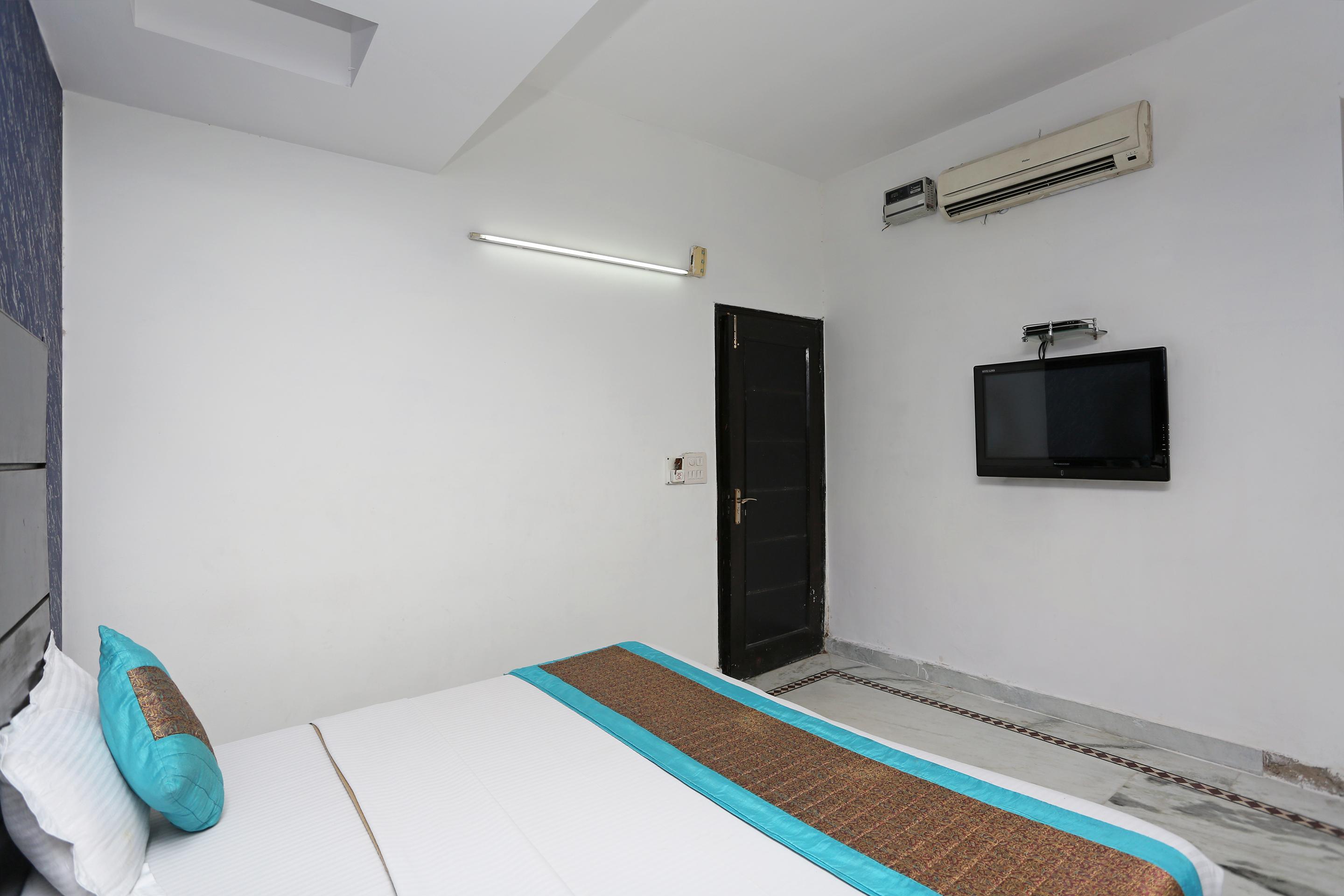 Oyo 337 Hotel Anand دلهي المظهر الخارجي الصورة