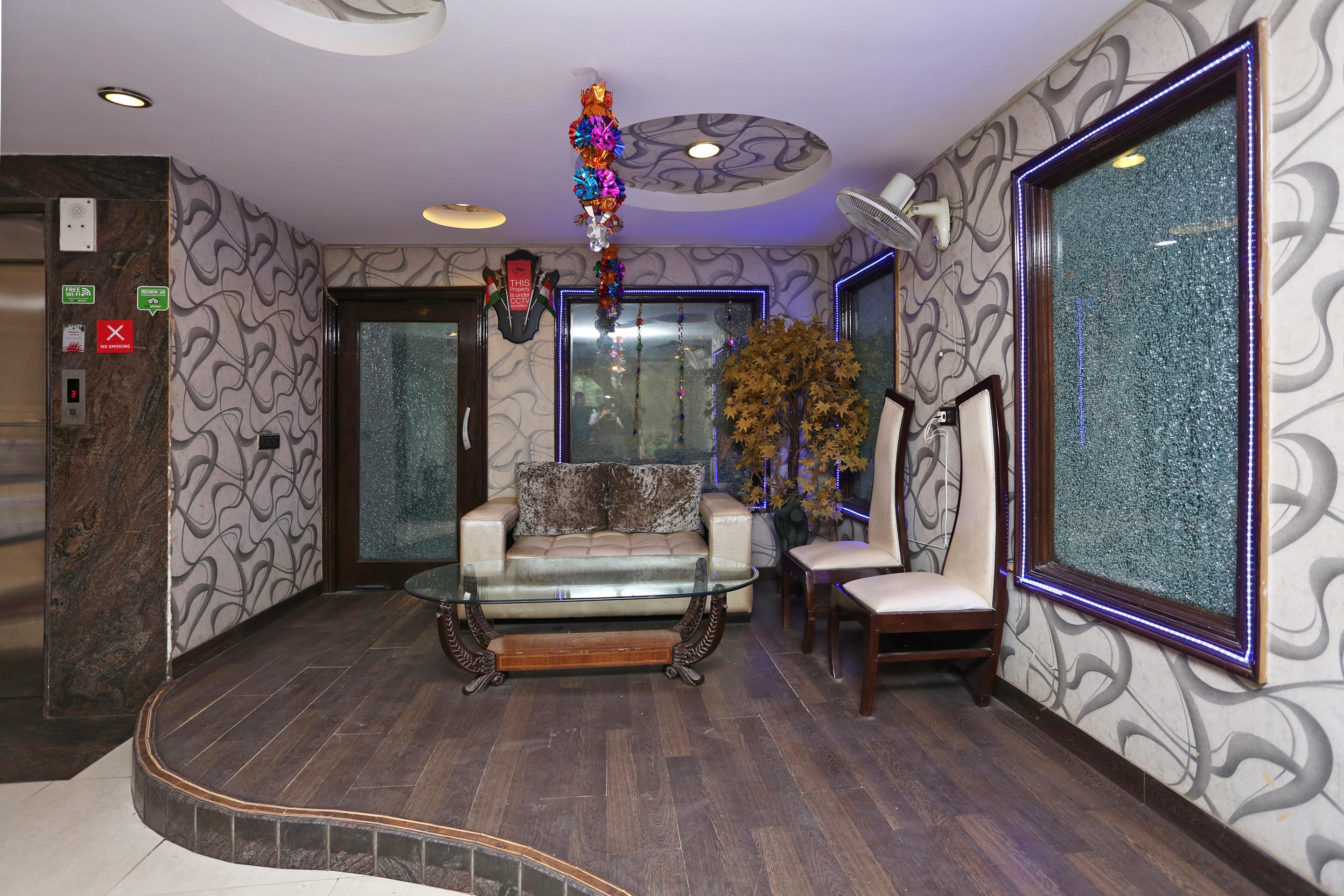 Oyo 337 Hotel Anand دلهي المظهر الخارجي الصورة